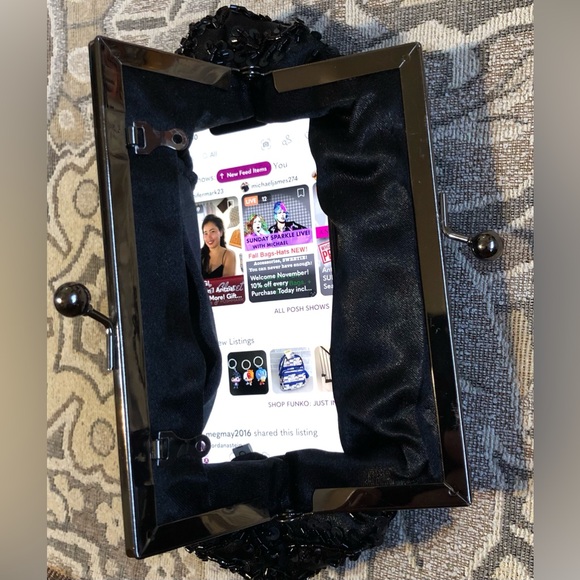 Vintage Beaded /Sequined Handbag Clutch Purse with 2 Detachable Chain Straps - Picture 11 of 11